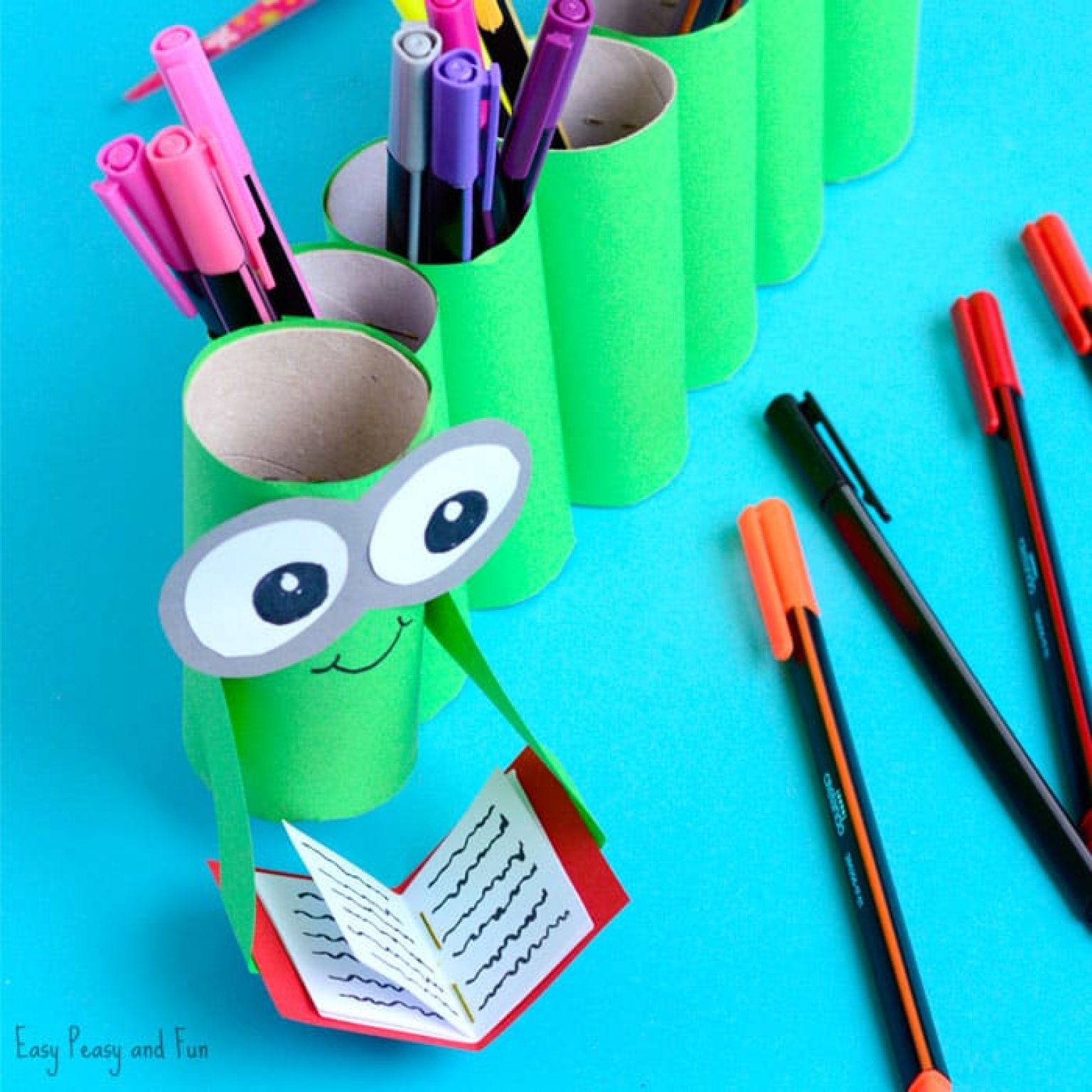 DIY Bookworm Paper Roll Pencil Holder  1536x1536 